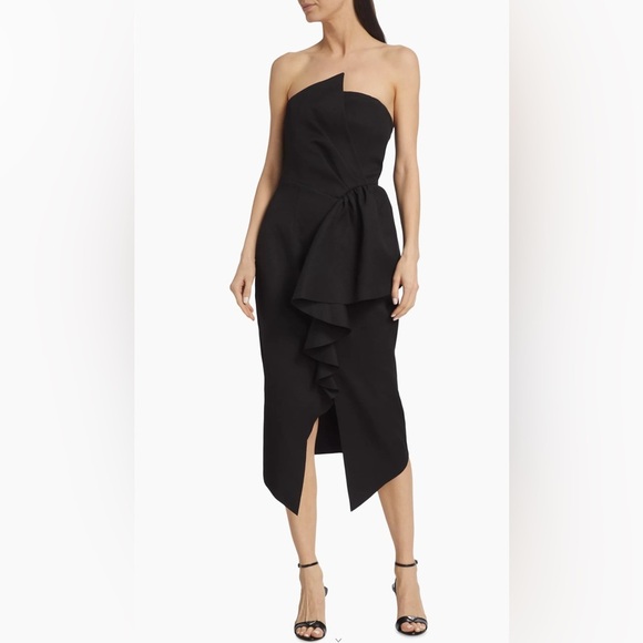 Elliatt Dresses & Skirts - Elliatt Reception Ruffled Cocktail Dress